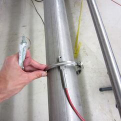 Durchflussmessung von Flüssigkeiten per Clamp-on